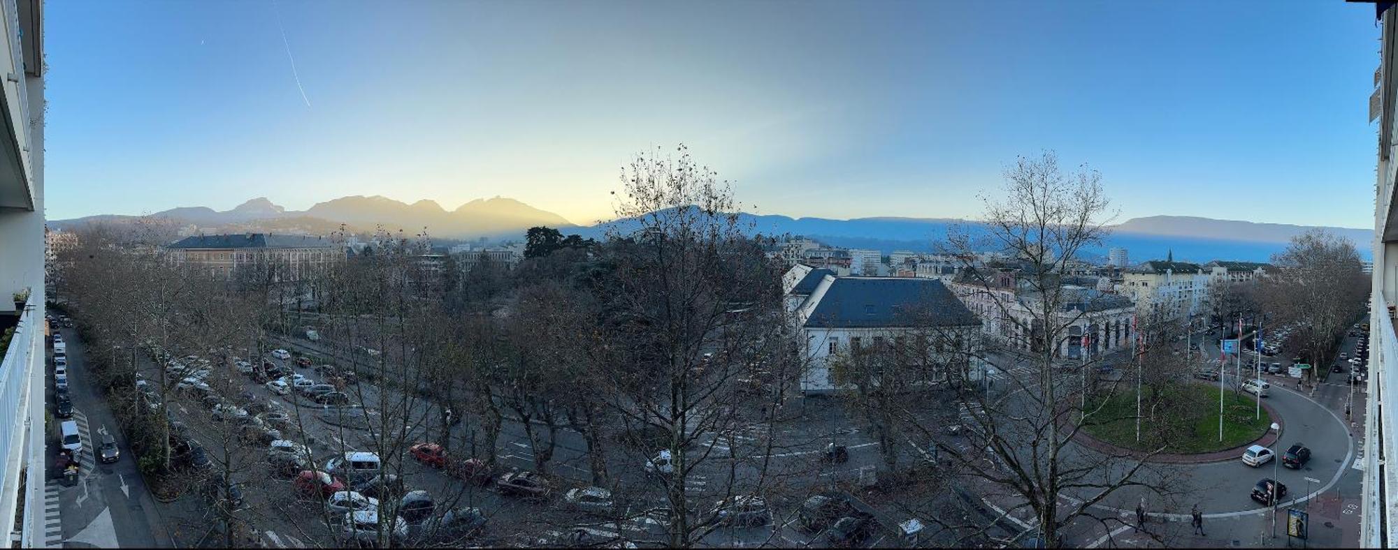 Logement Autour De Moi * * * * * Chambéry Buitenkant foto