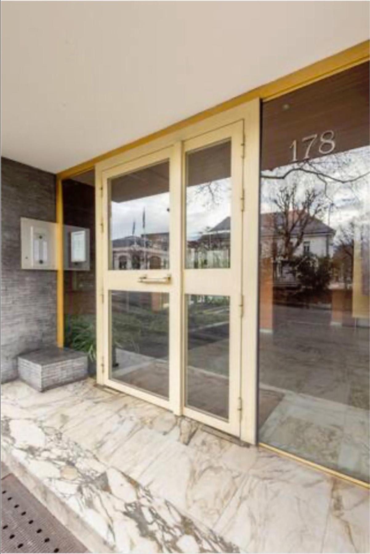 Logement Autour De Moi * * * * * Chambéry Buitenkant foto
